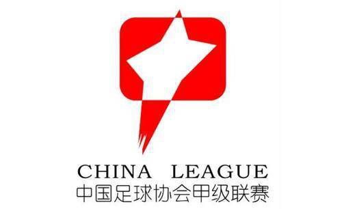 1942年，抗日战争与第二次世界年夜战正处于白热化阶段。星火燎原，生灵涂炭，天灾人祸，哀鸿遍野。当军事家和政治家的眼光聚焦在一城一郭的挞伐劫夺之时，几近鲜少有人注重到古老的华夏河南正爆发一场惨无人道的年夜旱灾。影片的主角老店主（张国立 饰），奸刁、奸商，典型的封建田主，可即使如斯也没法匹敌这史无前例的灾害，他被迫逃荒，亲目睹证着儿子、儿媳、老伴等亲人的各种死状。他的遭受是三百万哀鸿的缩影，面临这群人的磨难，不管是高屋建瓴的蒋委员长（陈道明 饰），仍是深切平易近间报导灾害本相的美国记者白修德（阿德里安•布劳迪